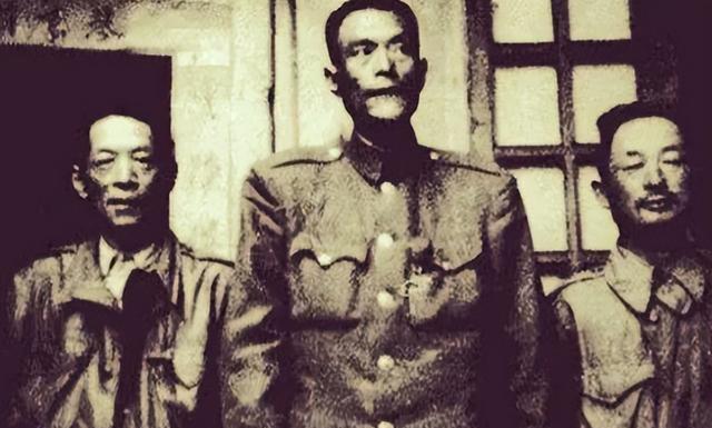 1950年，已经跟随国民党一众高官大员逃亡宝岛的国民党陆军副司令汤尧，刚下飞机就