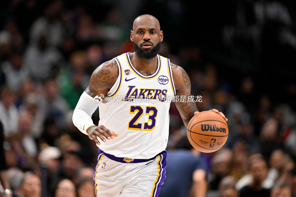 NBA常规赛，金州勇士在主场以101-129的比分不敌洛杉矶湖人。凭借本场比赛投
