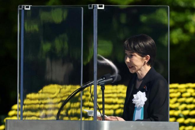 据日本共同社报道，日本首相高市早苗6日在核爆纪念日上，大谈特谈坚持“无核三原则”