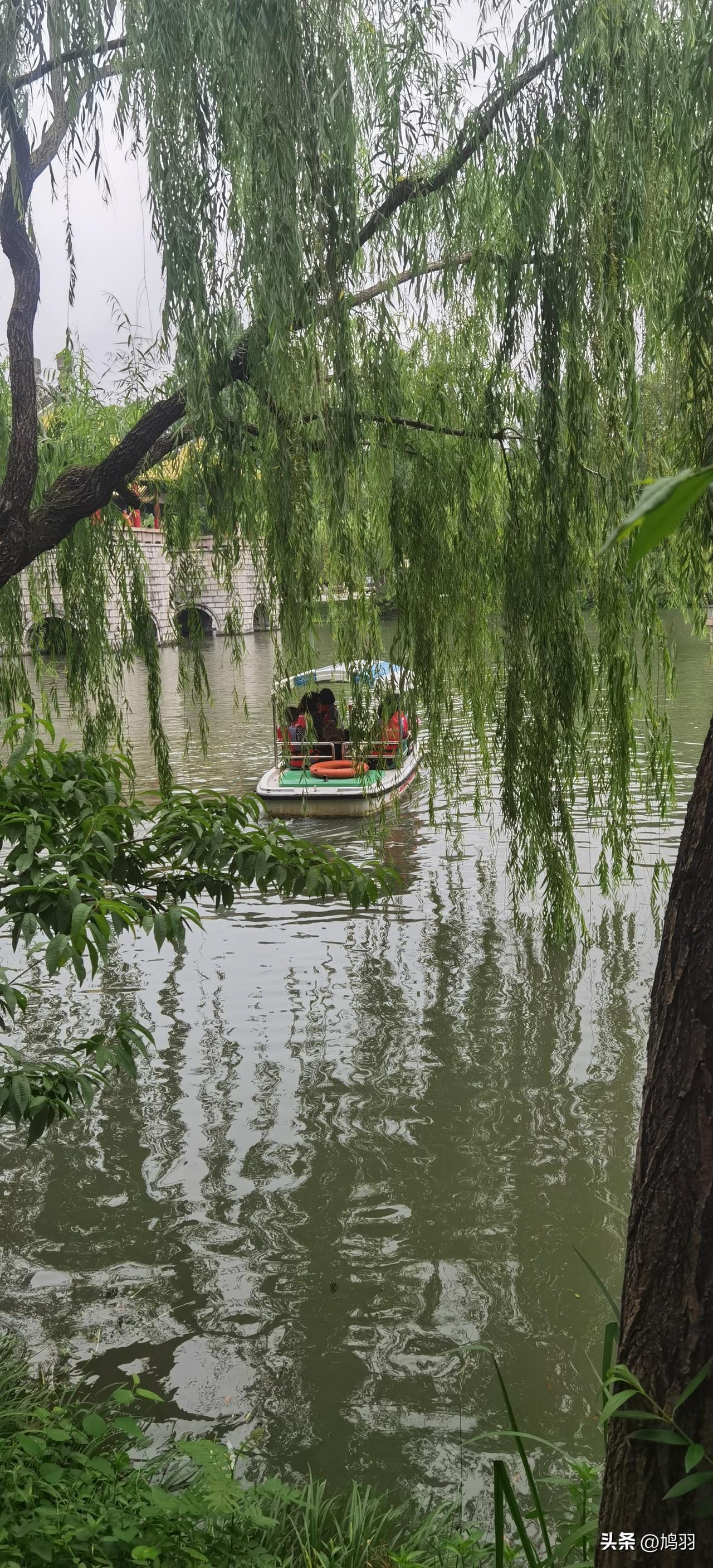 晒图笔记大赛扬州，柳、桥、寺、湖、人，处处是景，处处有景。分享我的游记相册，午安