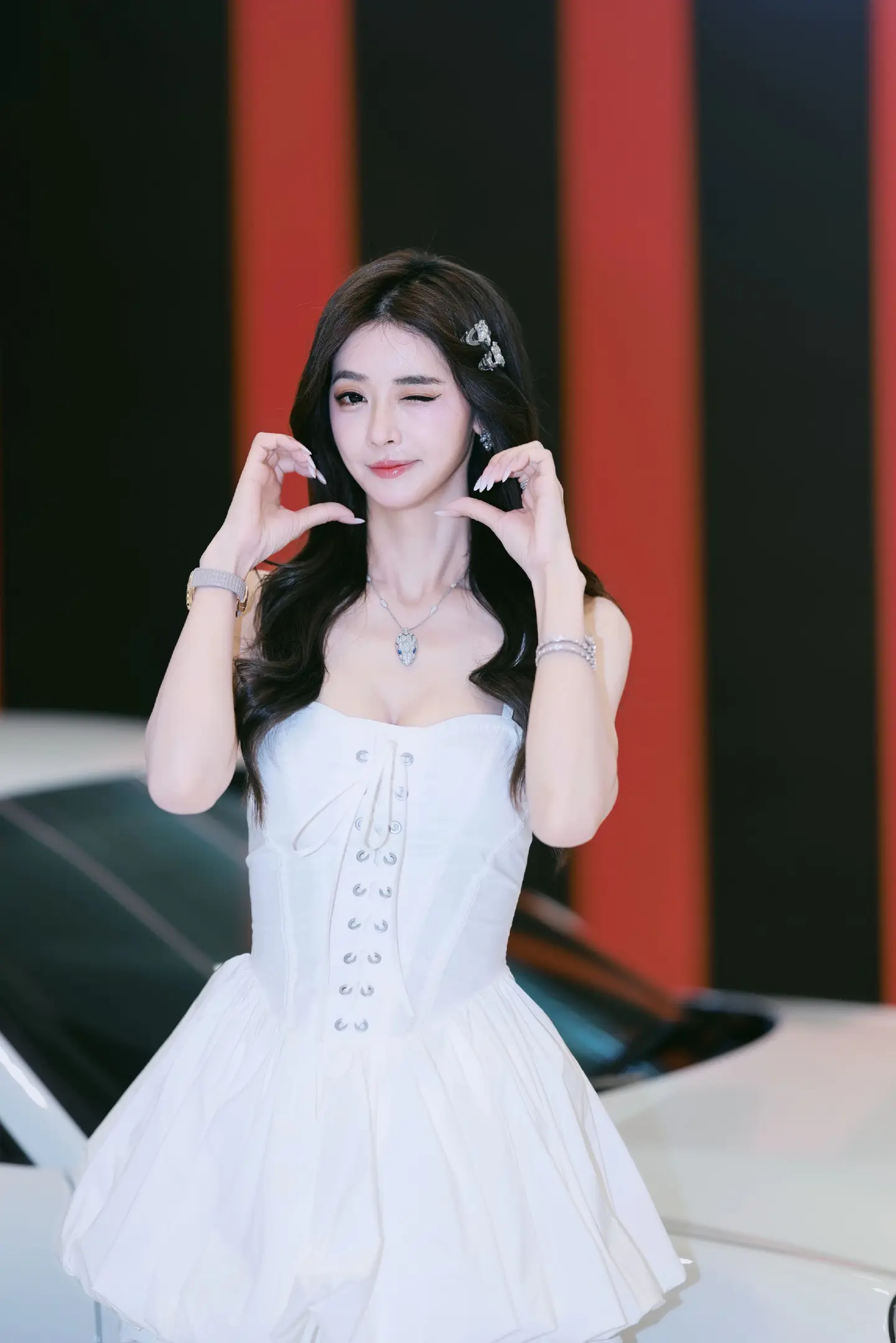 White Dress & Spo.