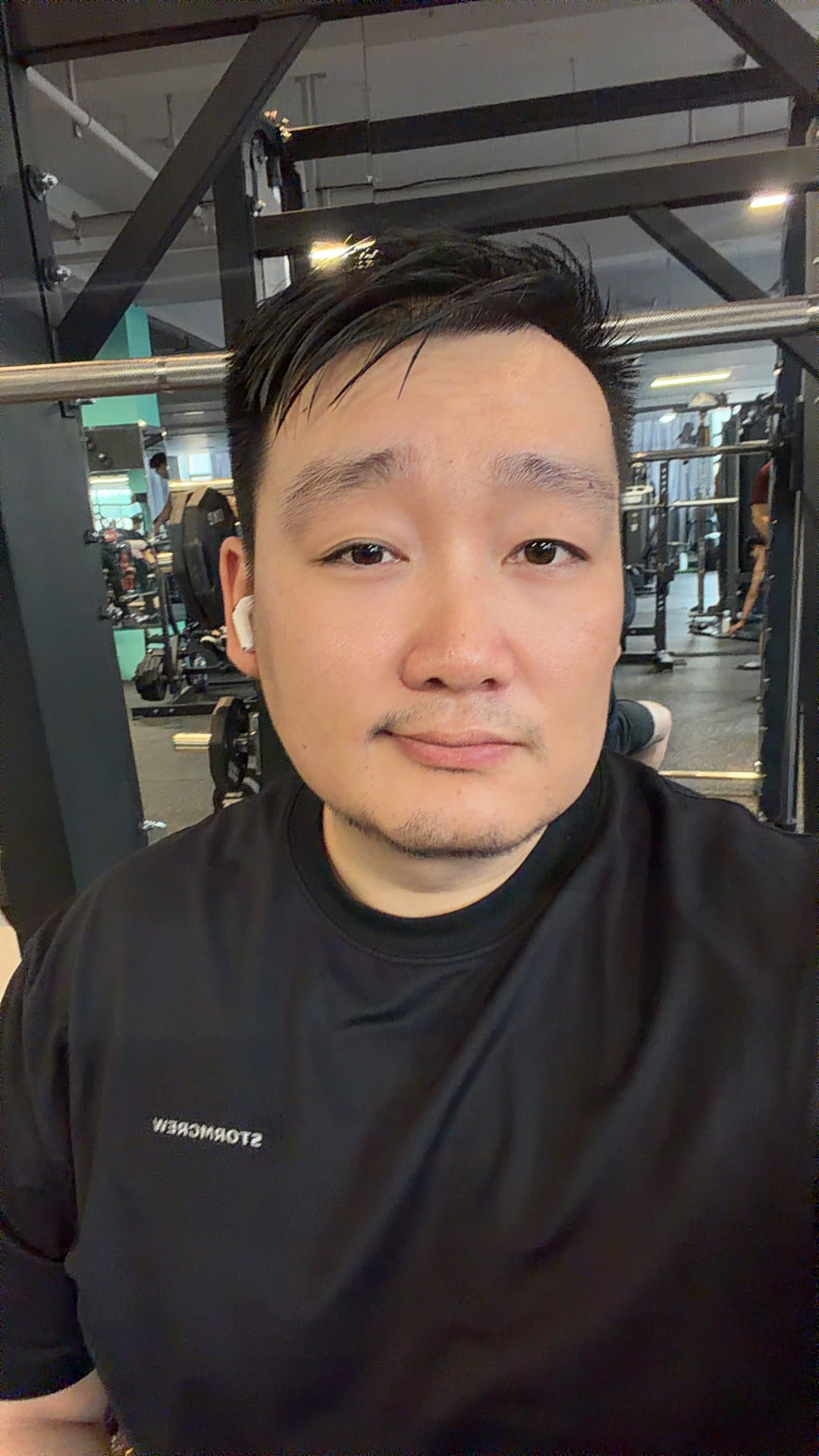 早，出游前的最后一天训练今天练胸，明天要出门当狗了.... 