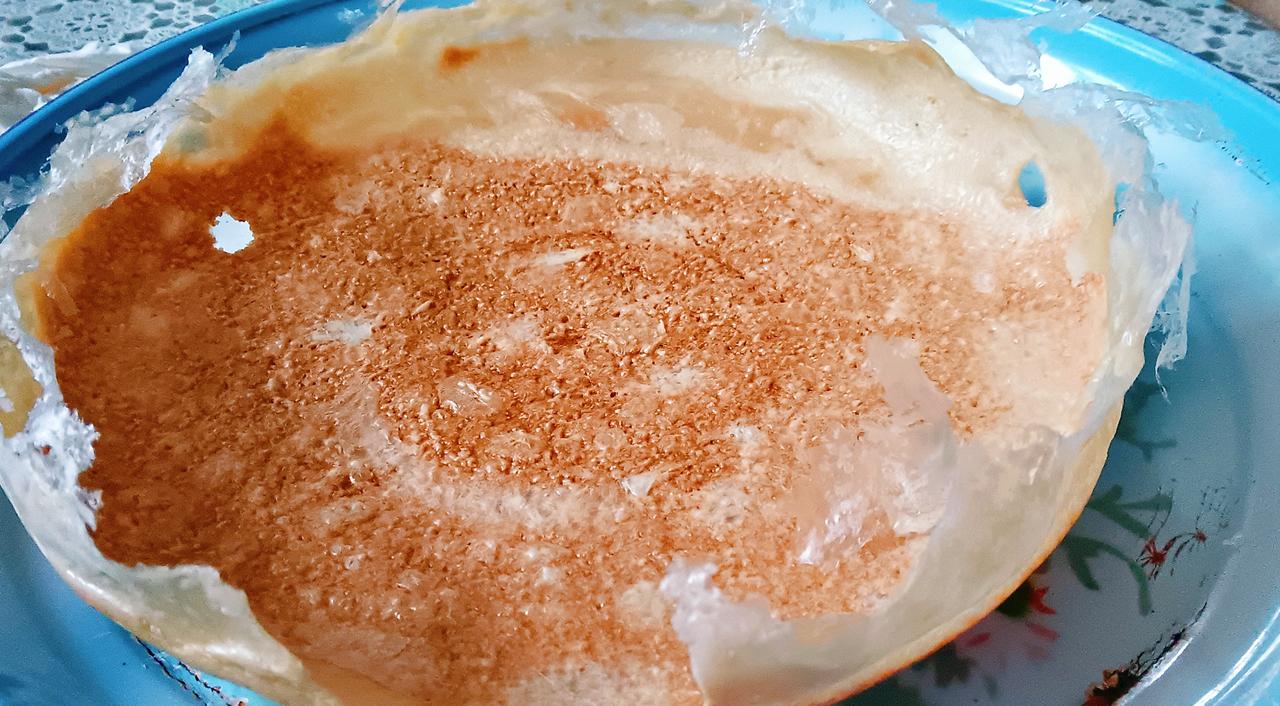 吃完搅团，再吃搅团呱呱，又酥又脆又香。