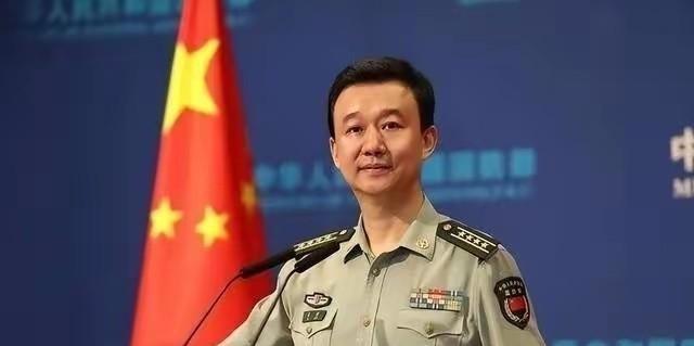 美国人终于把那层窗户纸给捅破了！ 美国 顶级战略专家抛出了一枚重磅炸弹，直言不讳