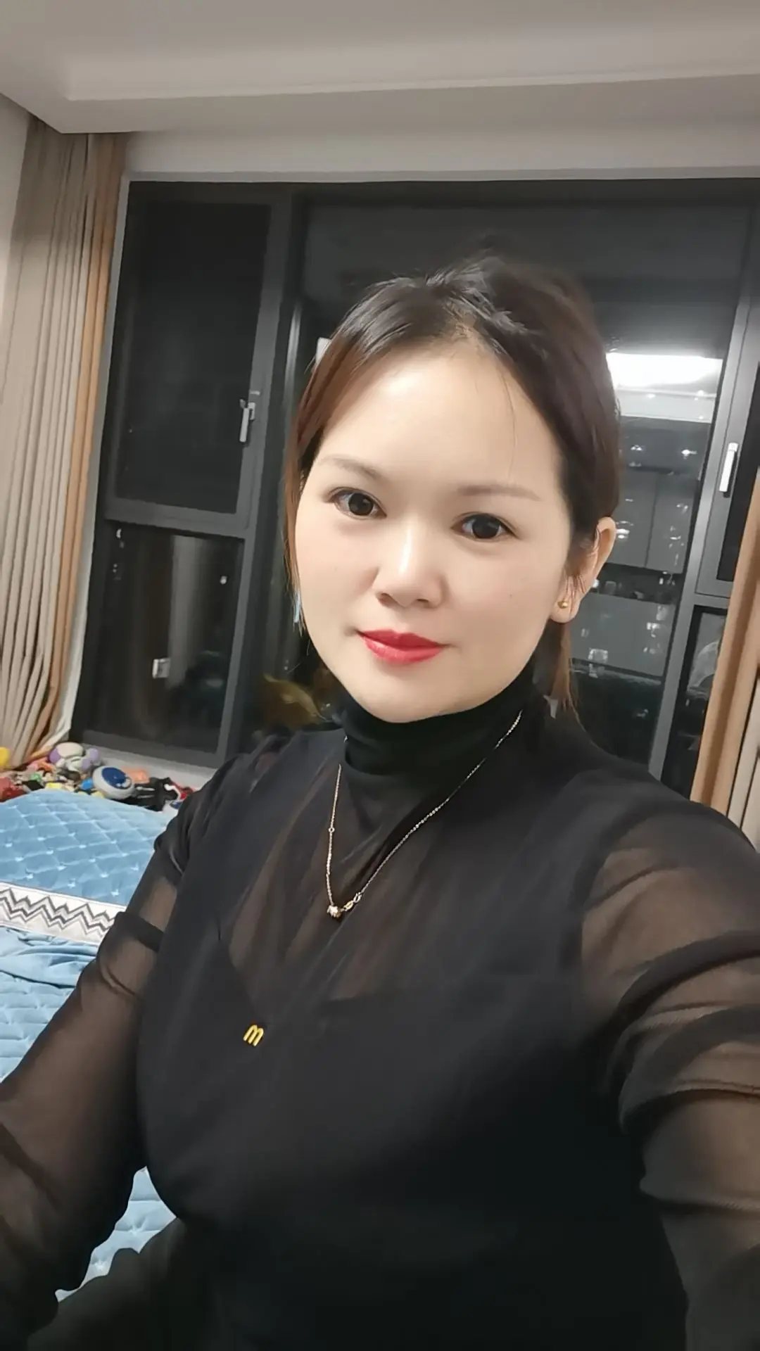说实话，我还是很想你，只是不可能了，从此你我天各一方阴隔两离经历过才懂得