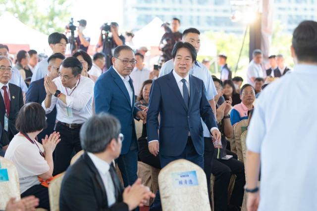 侯友宜有没力挺李四川？
扁系智库针对新北市长民调显示，中国国民党参选人李四川与民