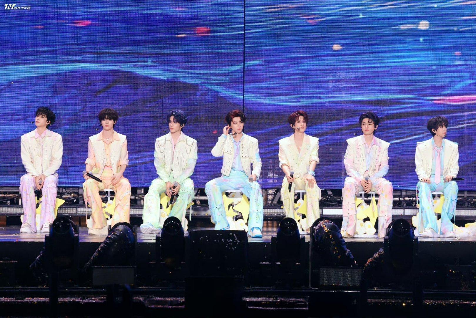 时团娃不仅颜值在线，细节设计也很用心，摆在家里就像一个迷你舞台，每天都能收获好心