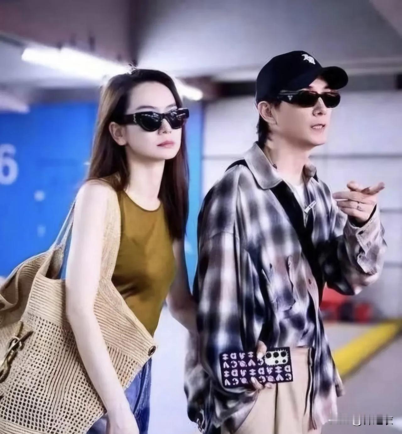 戚薇录浪姐的时候，十天没有和李承铉联系，还是李承铉找到助理才联系上了戚薇。

再