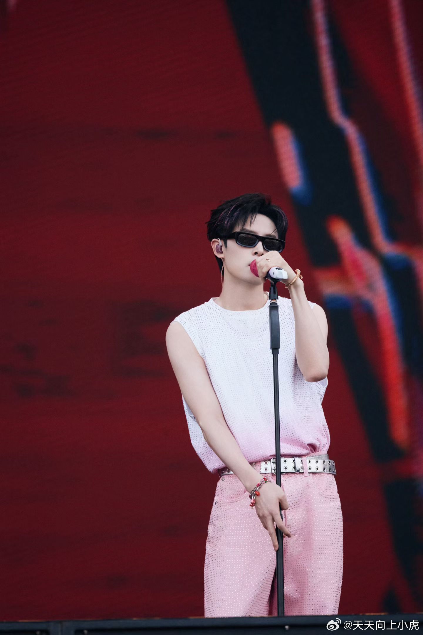付辛博 N次方扬州枣林湾音乐节  现场图送达💌一起共享心跳  凝聚光芒🔥奔赴