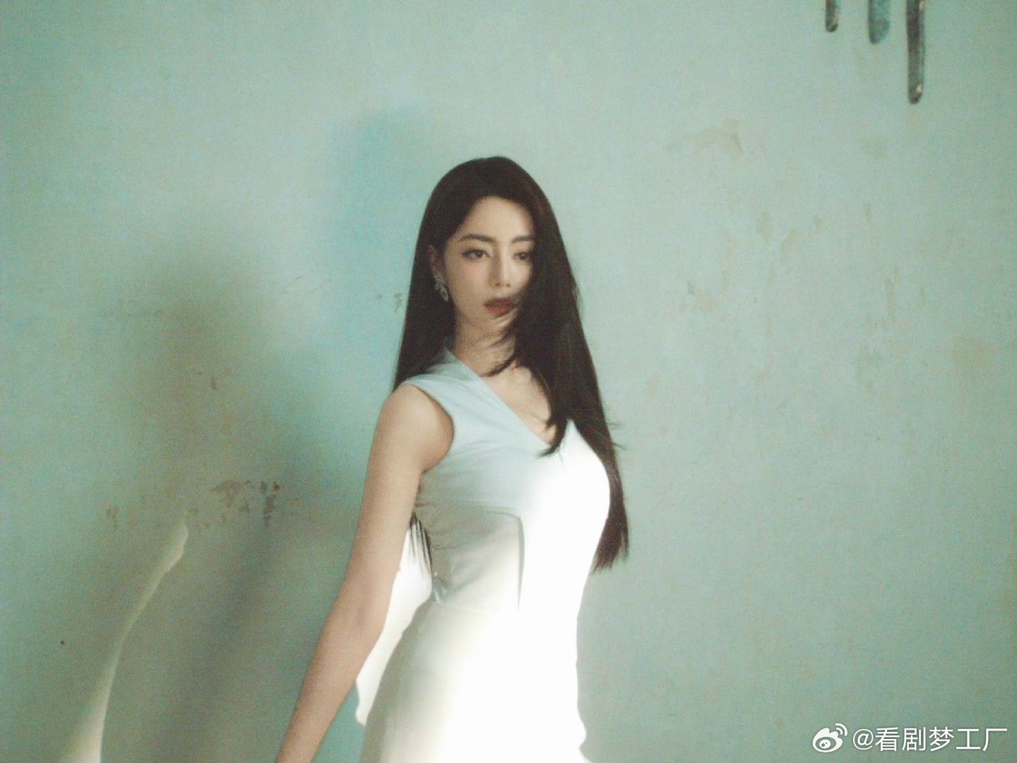 迪丽热巴健康力量美迪丽热巴这16斤减也得有个时间吧跳出白瘦审美，增重练出运动肌肉
