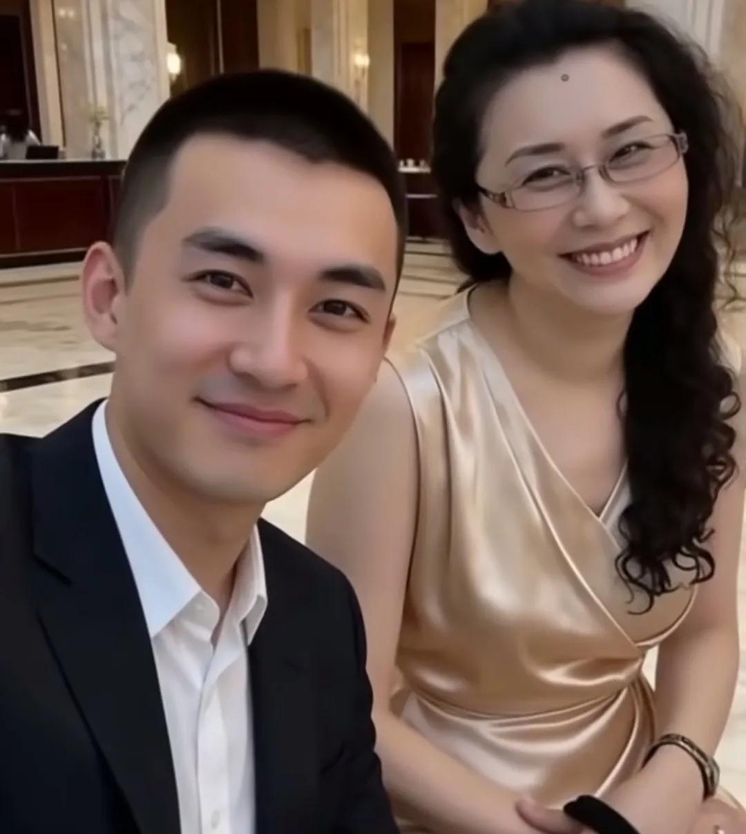 来验证一个男人帅不帅？

理个短发就知道了[捂脸]

喜欢他的网友都觉得他是毫无