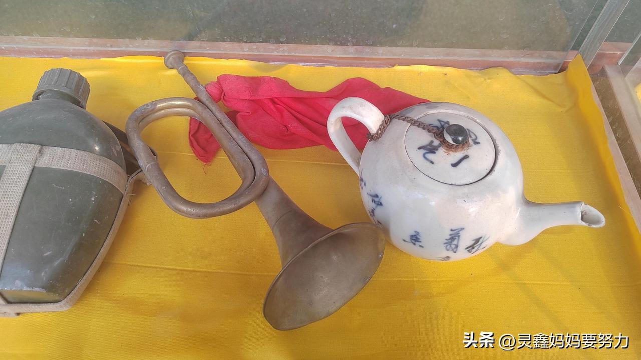 以前的这些东西，你们家还有吗？感觉好像回到了老一辈的时候，也回到了自己的小时候，