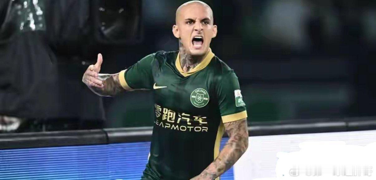 中国足球国家队中足联认定李镇全辱骂对手 中足联认定重庆铜梁龙球员李镇全在比赛中辱