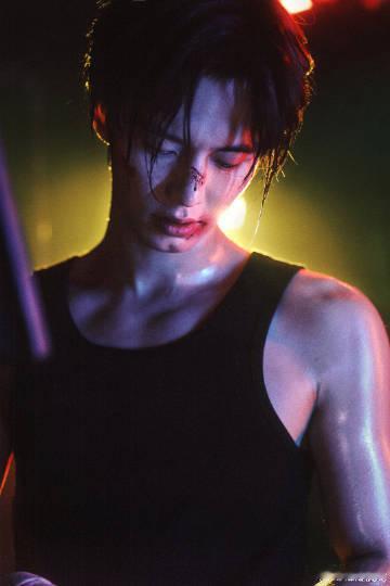 何与抱娃赛道这一块 想象一下，轻轻被抱起，耳边是温柔的声音，那一刻所有烦恼都烟消