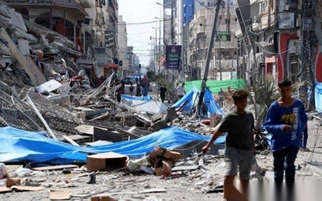 3月6日，欧洲那边还在为一堆文件吵架，中东电子海图上的数据却让人后背发凉：整整2