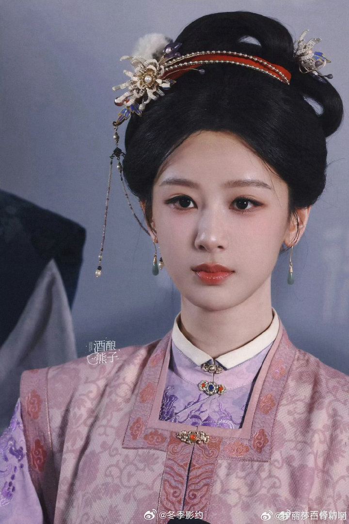 杨紫我吐槽爽了就杨紫这样杨紫从不害怕展现自己的不完美，敢说真话，敢做自己，这份坦