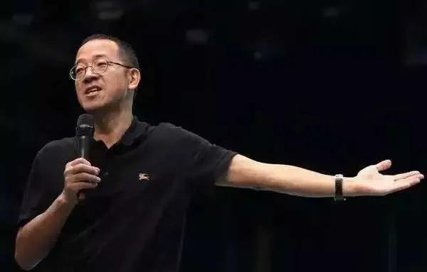 中国新东方教育集团创始人俞敏洪最近在“北大未名湖畔讲座”上狠言出赌：给大学生10