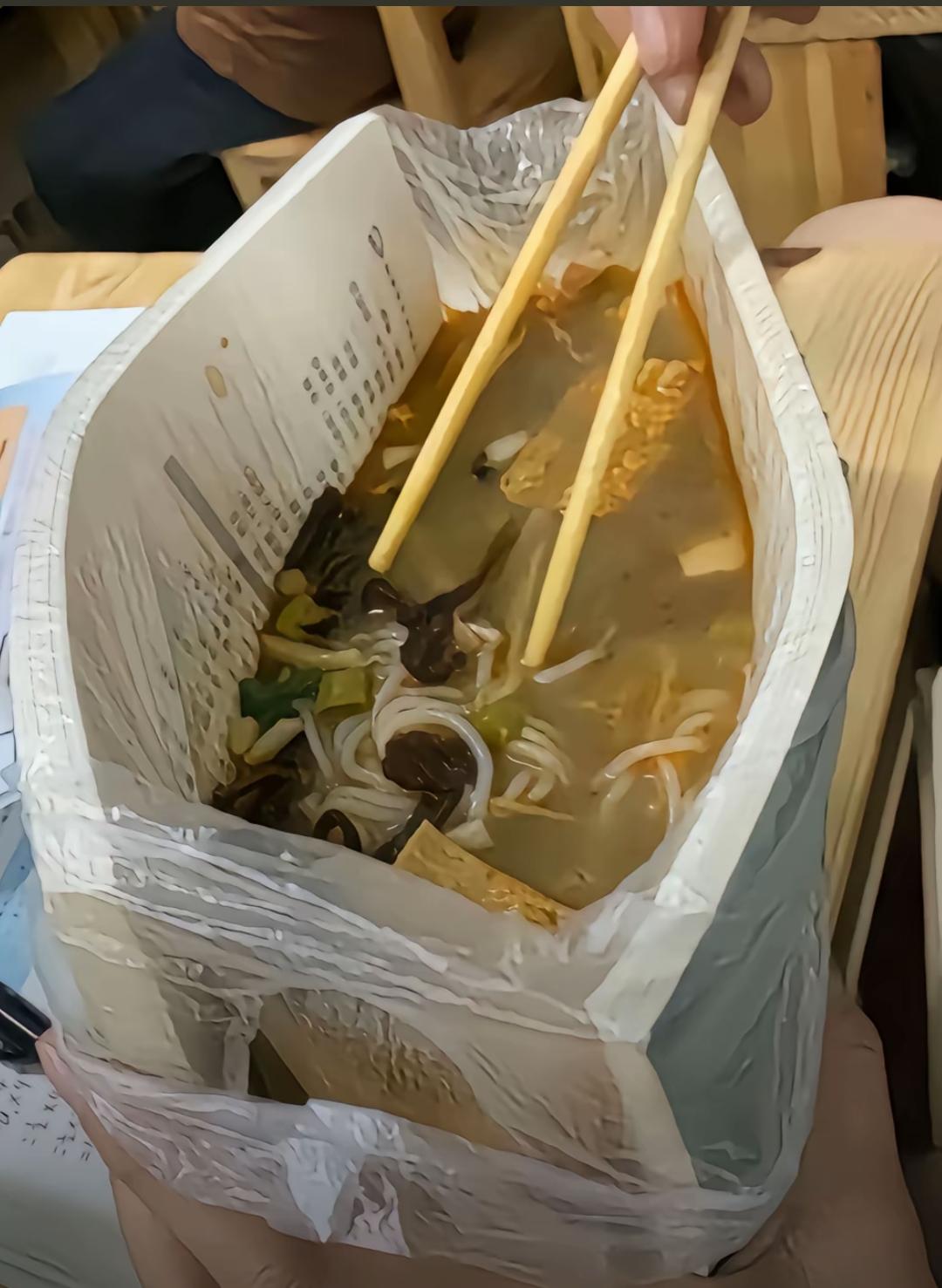 果然老师没骗我[流泪]他说书本是我们吃饭的家伙[流泪]