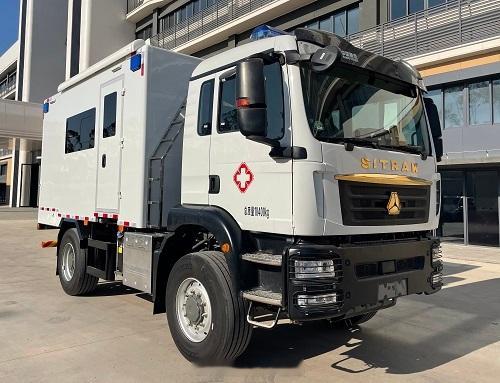 珠海鹏宇这个救护车感觉中间可以放个随车吊