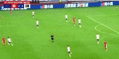 真是“一针见血”呀！

原国脚杜震宇表示：“像王钰栋这样的孩子，千万别在中国待太