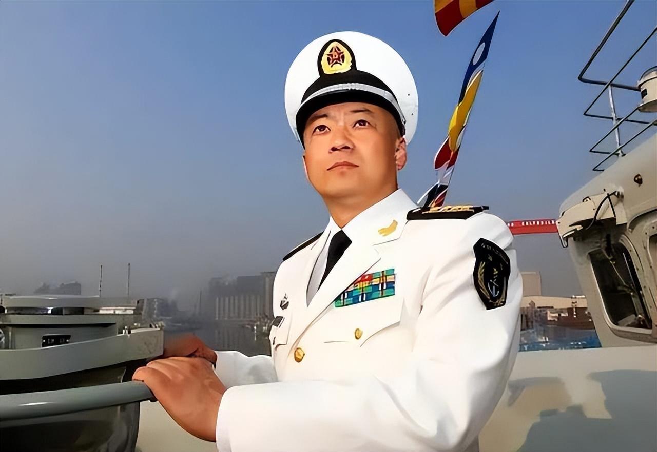 大校晋升少将，为什么是最难的？

在军官的晋升体现里，有好几个很难的门槛。其中公