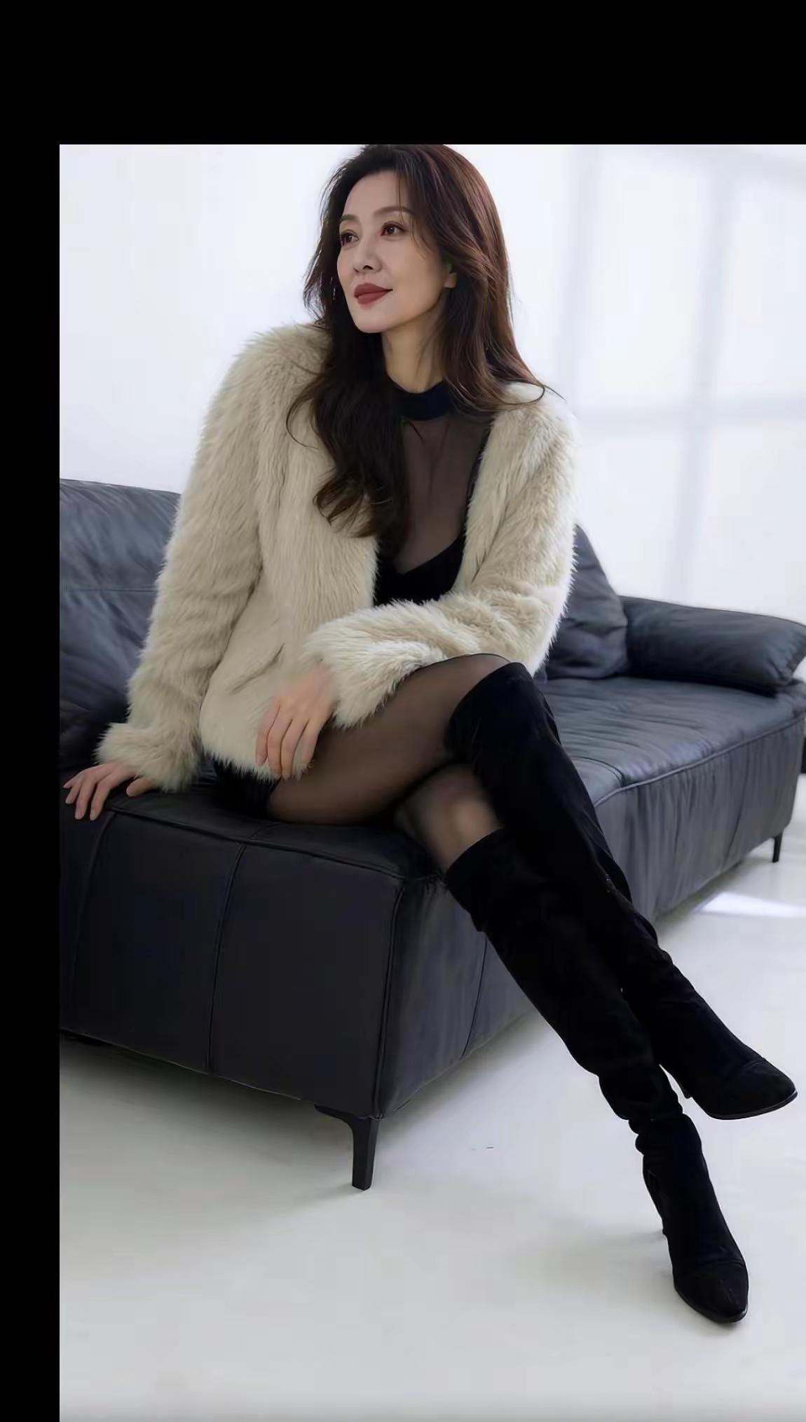 女人如何穿出含蓄的性感? 
年龄大了可心不老。