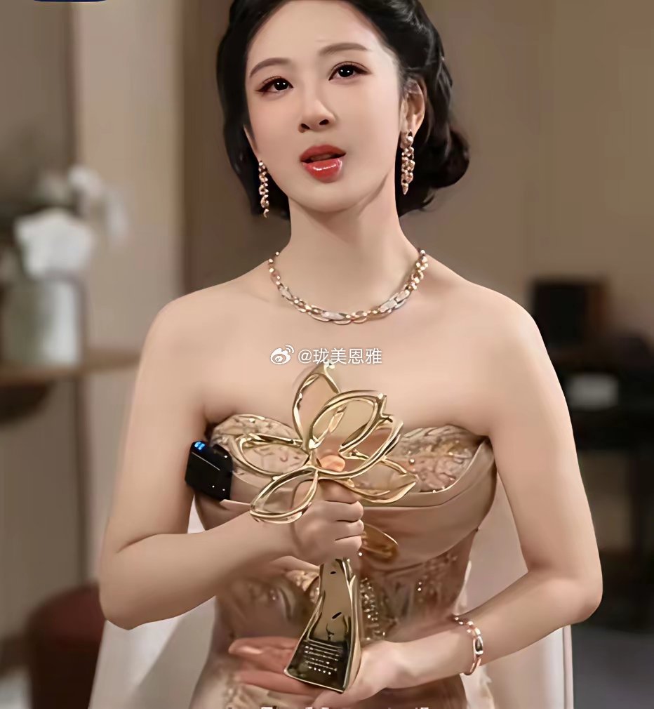 原来他就是杨紫背后的男人身家上亿是娱乐老总，难怪能把她捧红 