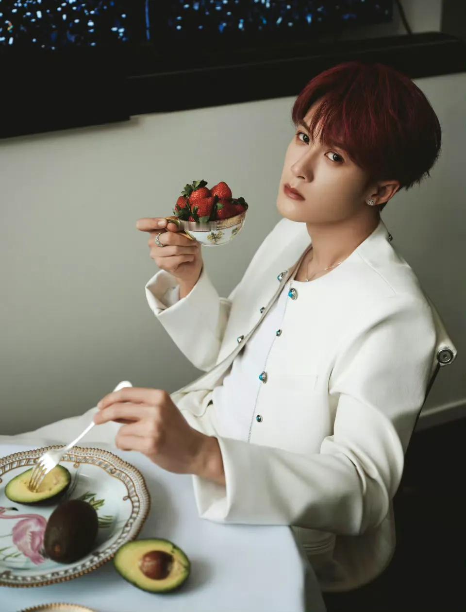 檀健次皇家哥本哈根品牌活动图有！大哥红发无袖藏着好大的惊喜呀[送心][送心]
高