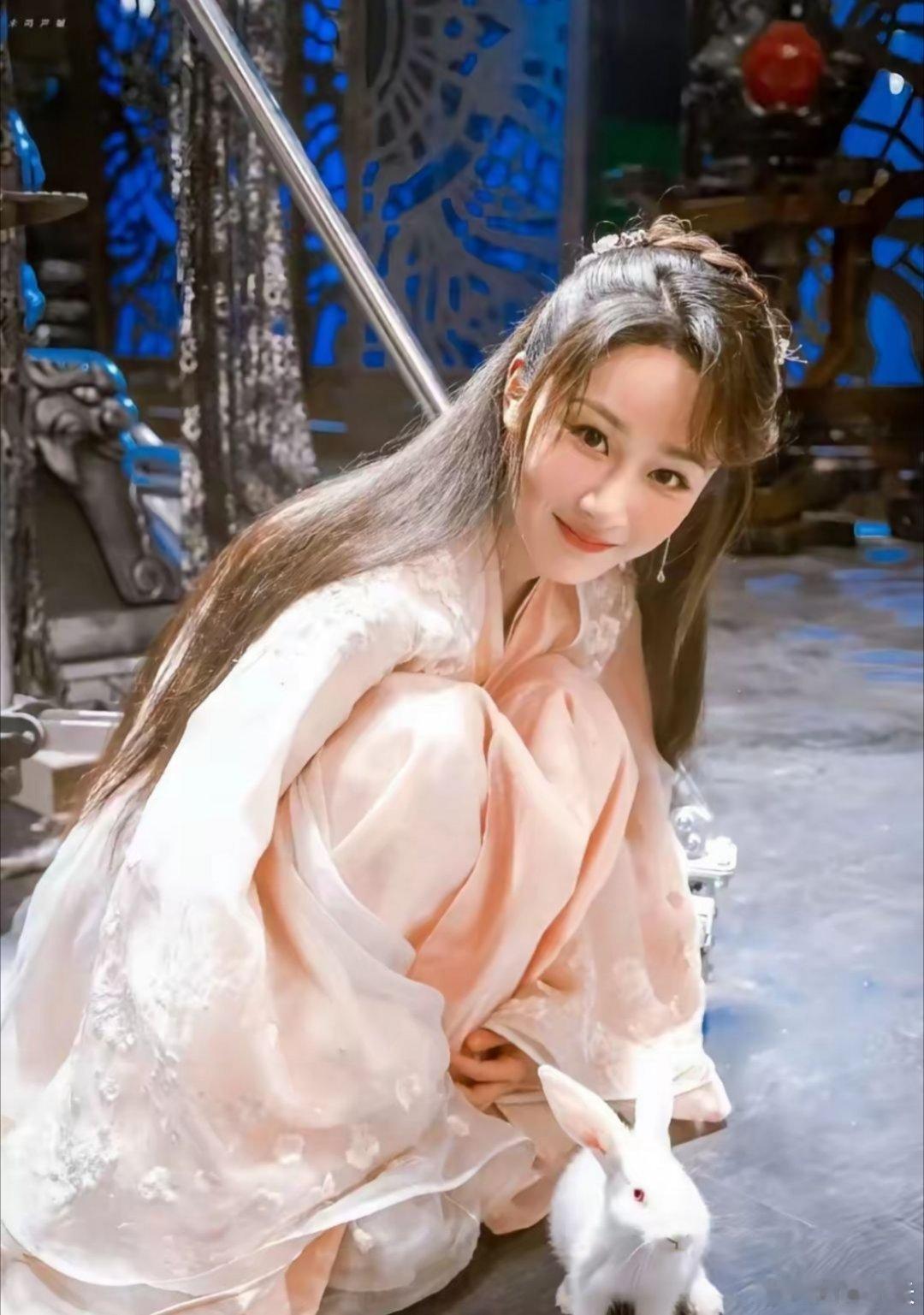 当年的这段内心独白把我看哭了锦觅，你这个庸才，那只兔子，我一眼便认出是你，我只当