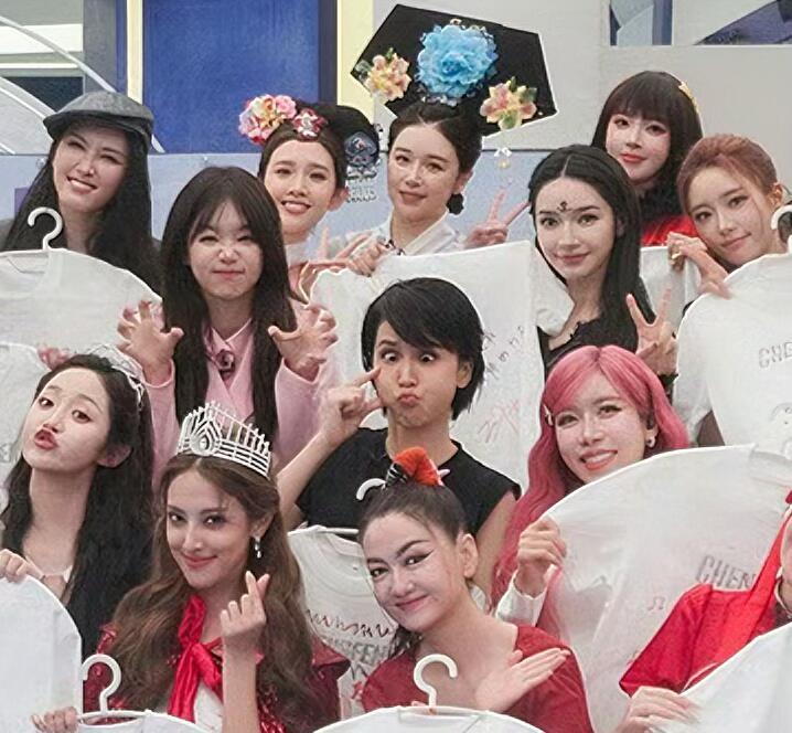 漂亮脸蛋的任性怎麼放大了都這麼可愛乘风2026  | 