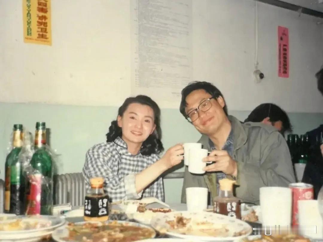 1992年，张曼玉在东北的一家小饭馆 