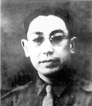 1997年10月20日，郭汝瑰被一辆大货车撞倒，抢救无效身亡，三天后，他家突然收