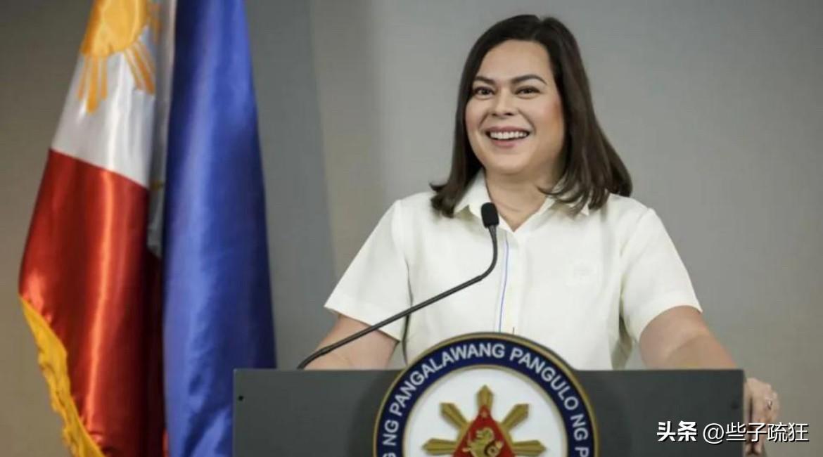 所有人都等着中国在南海跟菲律宾硬碰硬，结果北京出了一张谁都没想到的牌——直接送到