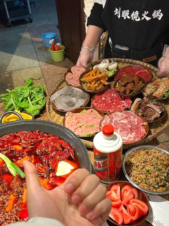 只会带好闺闺来吃的老火锅‼️味道巴适惨。。。