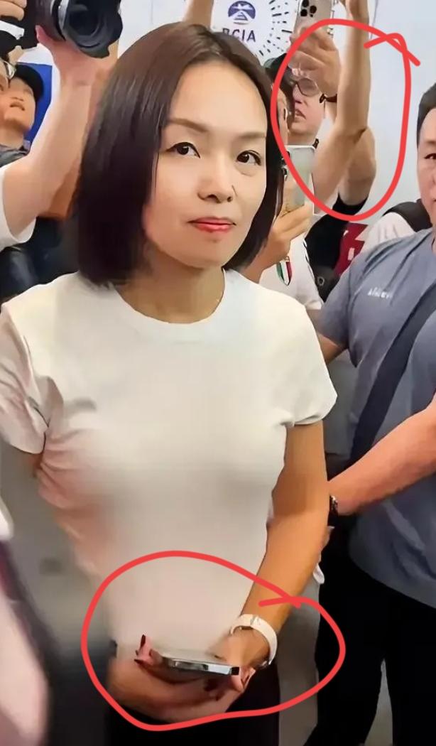 14个孩子的2.8万，打了谁的脸？
 
把足球小将的冠军奖杯从罗马人肉扛回北京，