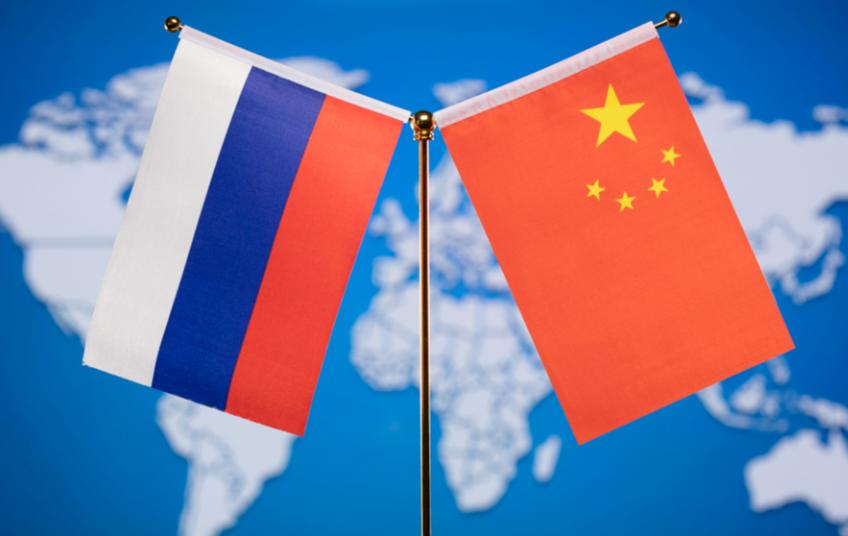 西方天天等着看俄罗斯崩盘，可中方这几天的一纸放宽令，等于当着全世界的面告诉美国：
