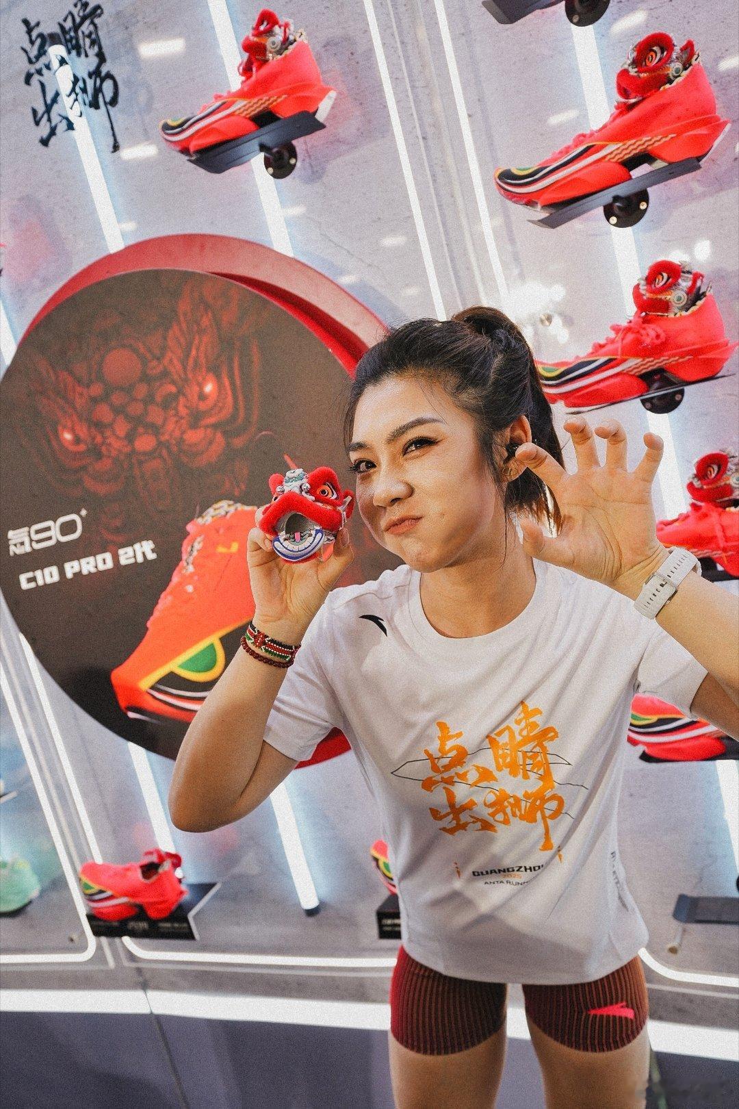 埃塞俄比亚长跑之王贝克勒亲临广马博览会为醒狮点睛，他将是自始以来中国马拉松赛最快