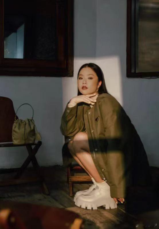 王菊这野心不像演的 有野心的角色找王菊准没错，过瘾。 