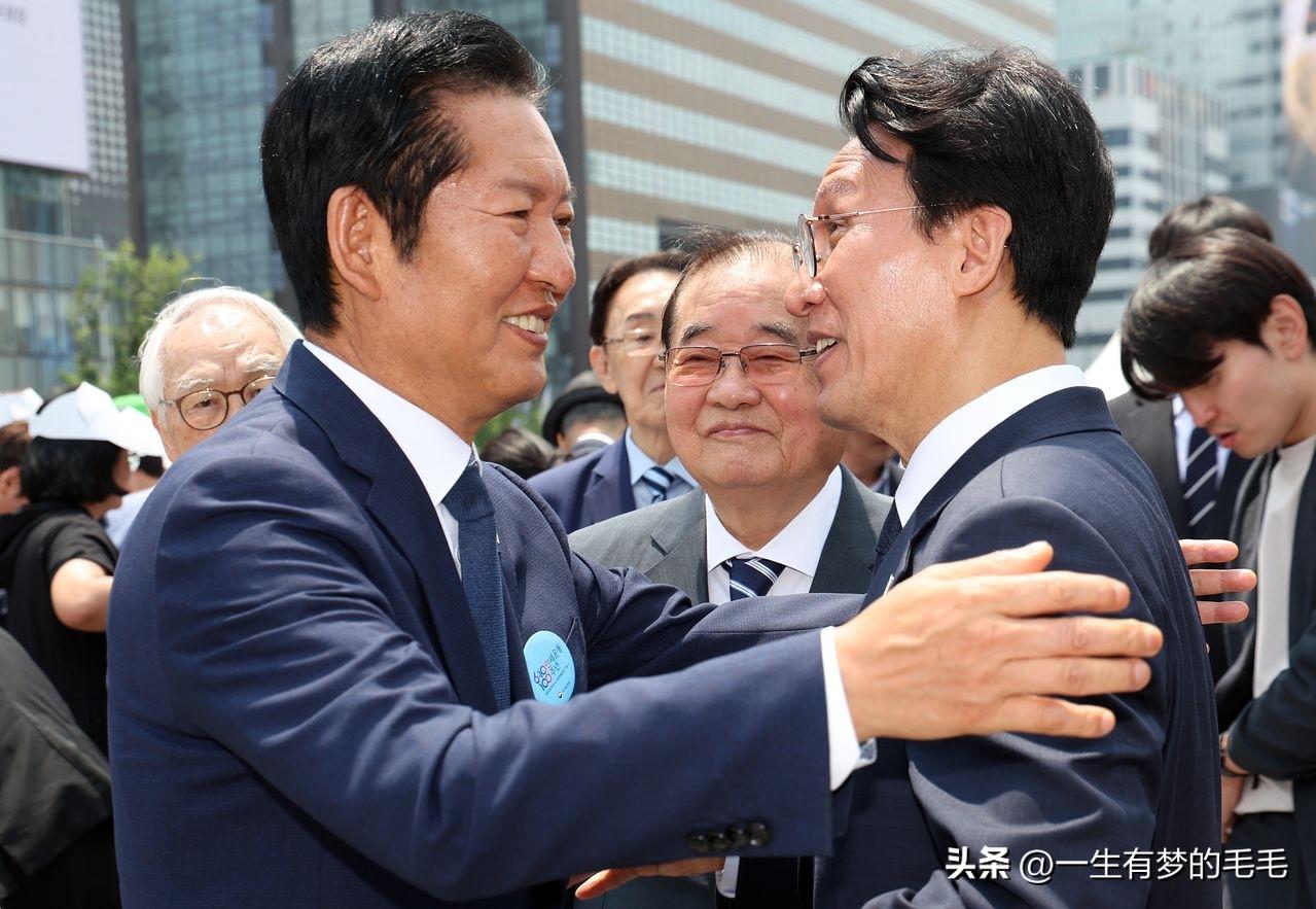 韩政坛再起风波！共同民主党党内大乱斗，三足鼎立格局成型

韩国共同民主党最近内部
