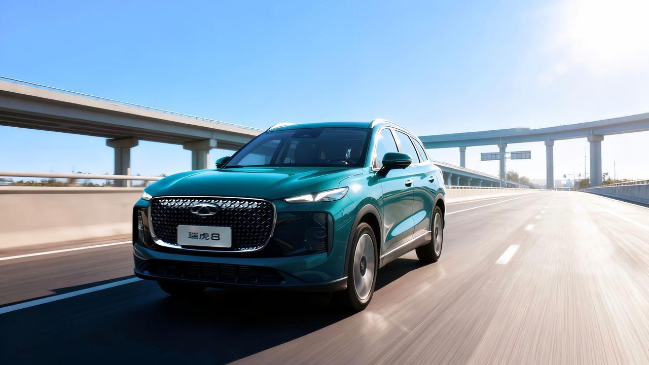 预售10.59-13.59万，全新瑞虎8尺寸/质感真正跨入中型SUV刚刚开启预售