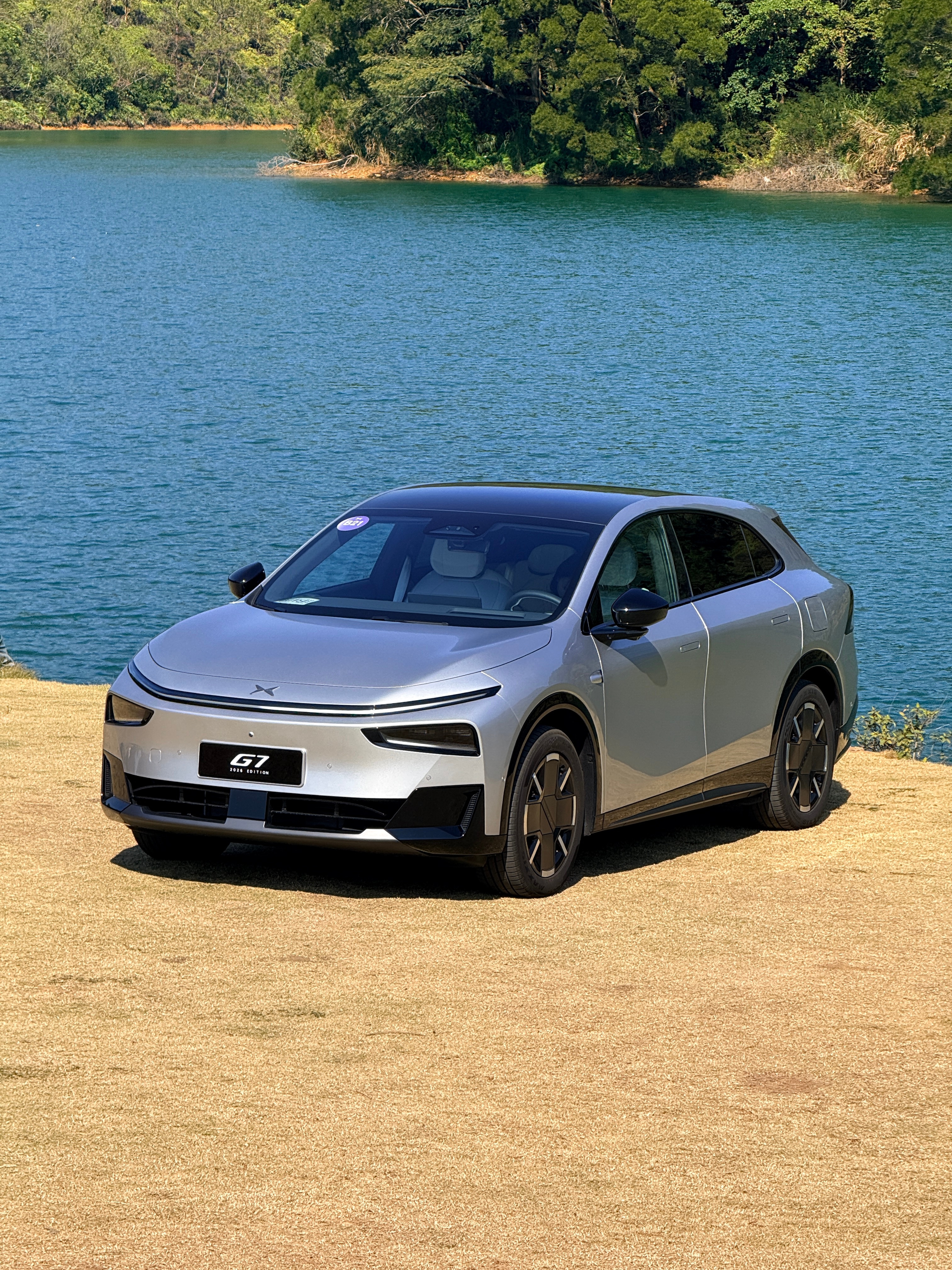 小鹏G7超级增程动态评测首发开了几百公里小鹏G7超级增程我们从拍摄地点到机场记录