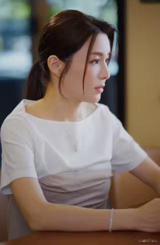 短剧你如此耀眼出镜首饰全是天然钻石短剧你如此耀眼天然钻石天然钻石需要漫长岁月沉淀