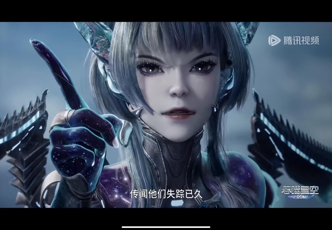 2-3个人的攻击手段各不相同，但是整齐划一策天尊者用棍子把罗峰隔开、羽黯领主正面