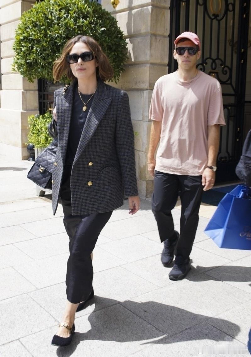 Keira Knightley凯拉奈特莉和老公James Righton詹姆斯莱