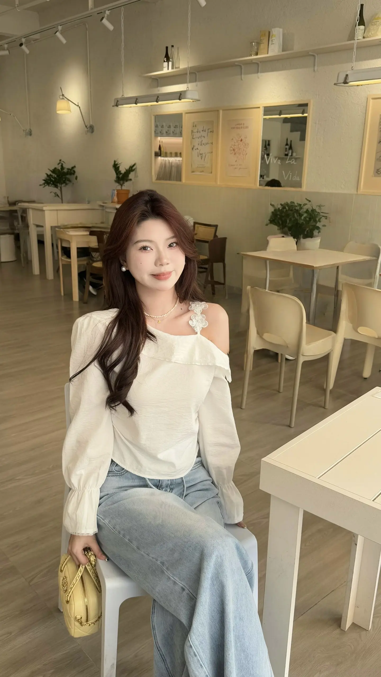 祝我们成为很会赚钱并且超级漂亮的女性