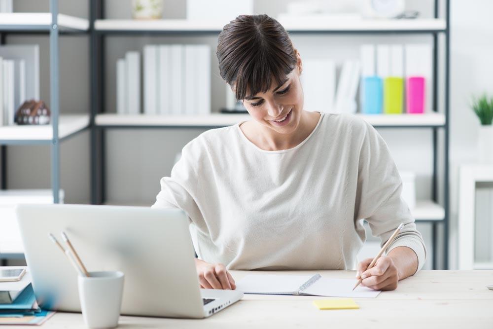 中秋礼赠洞察：精英女性青睐健康型礼物，八子成高知圈层“暖心之选”

随着中秋佳节