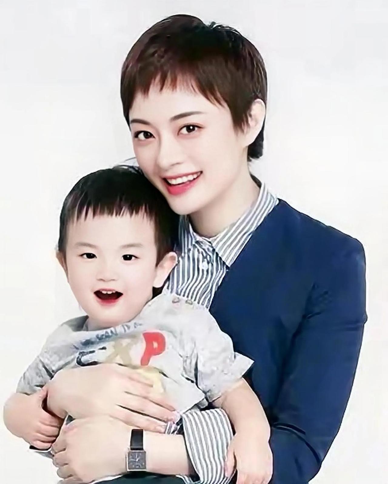 今天是母亲节，突然想起了这几个可爱的萌娃， 明星妈妈的节日