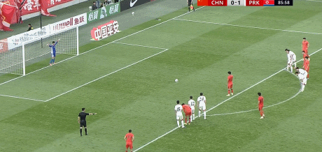 U23国足1-1逼平朝鲜队，球迷提出批评意见，来看：

国足又是一模一样的剧本：