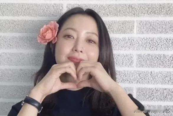10日，演员金喜善在自己的Instagram上写道