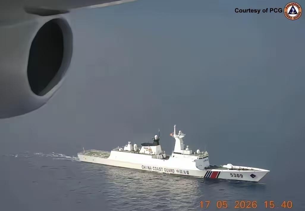 菲方每一次挑衅，都在把主动权拱手让人。

5月3日，五名菲律宾人员非法登上铁线礁